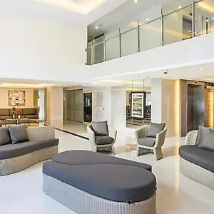 In Bel-air, Makati Aparthotel
